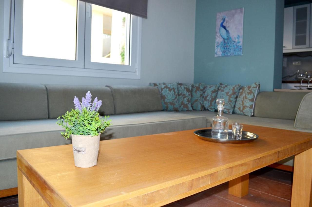 Cosy Apartments Daphne Daratsos Bagian luar foto