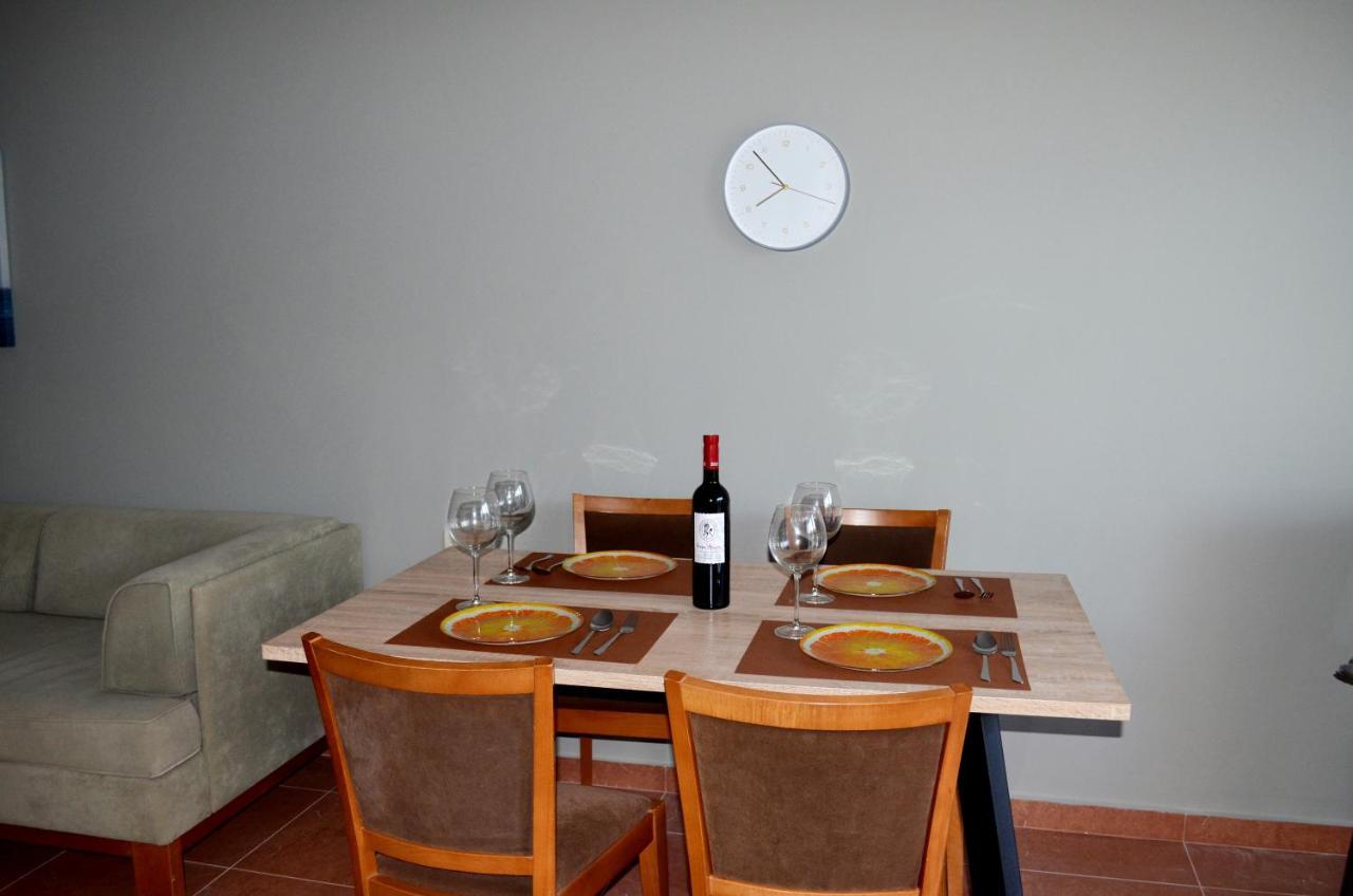 Cosy Apartments Daphne Daratsos Bagian luar foto