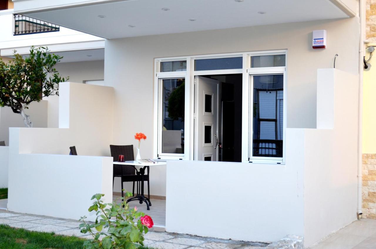 Cosy Apartments Daphne Daratsos Bagian luar foto